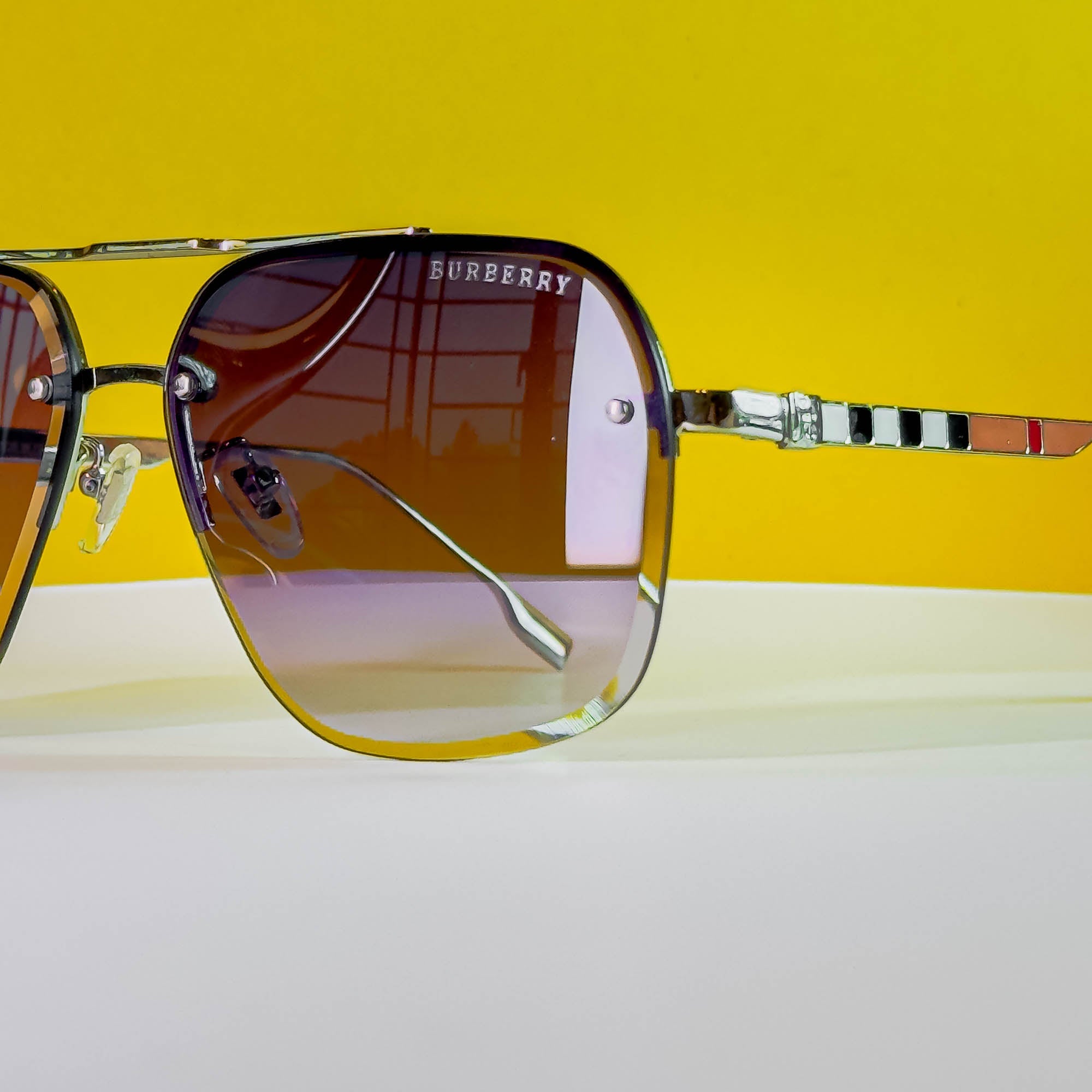 BURBERRY B6689S